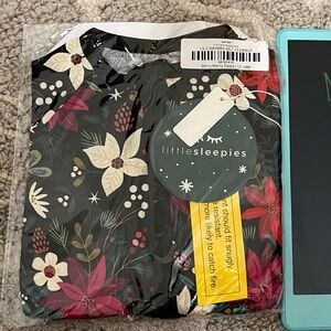 Berry Merry little sleepies zippie